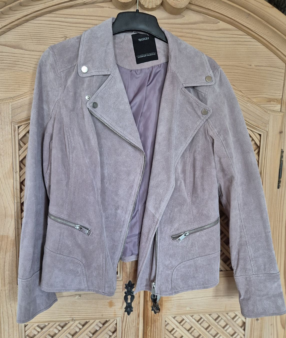 C&A Giacche: Damenjacke, Wildleder, helllila, Grösse 44, NEU – Nuovo (secondo la descrizione) da Lotzwil venduto da dr.feelgood