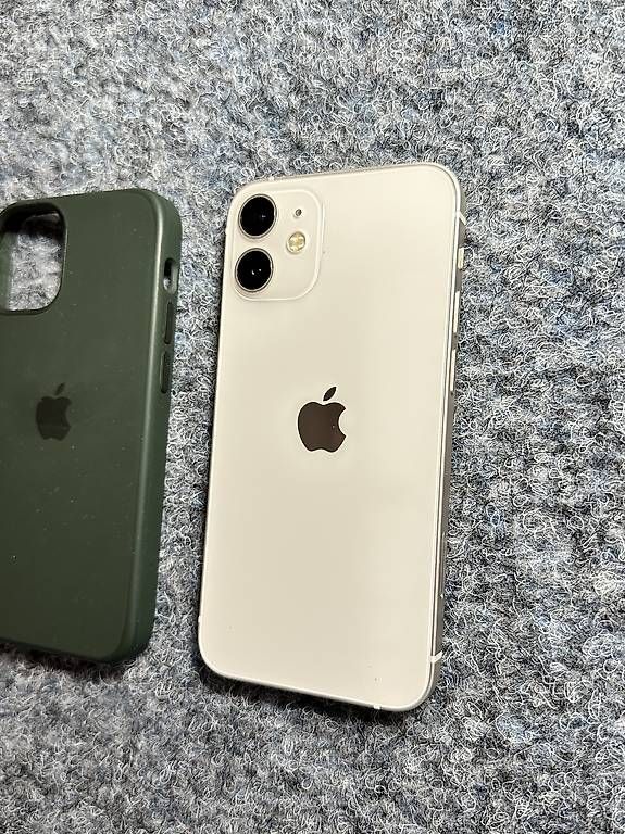 Apple Portables: iPhone 12 Mini 128gb Weiss Neuwertig – D'occasion à Bern par Boskop_Handy_Support 2