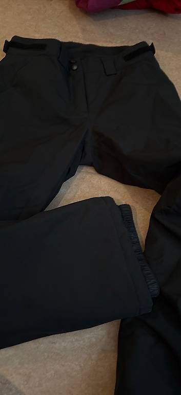 Pantaloni: Skihose – Usato da Waedenswil venduto da Daniza