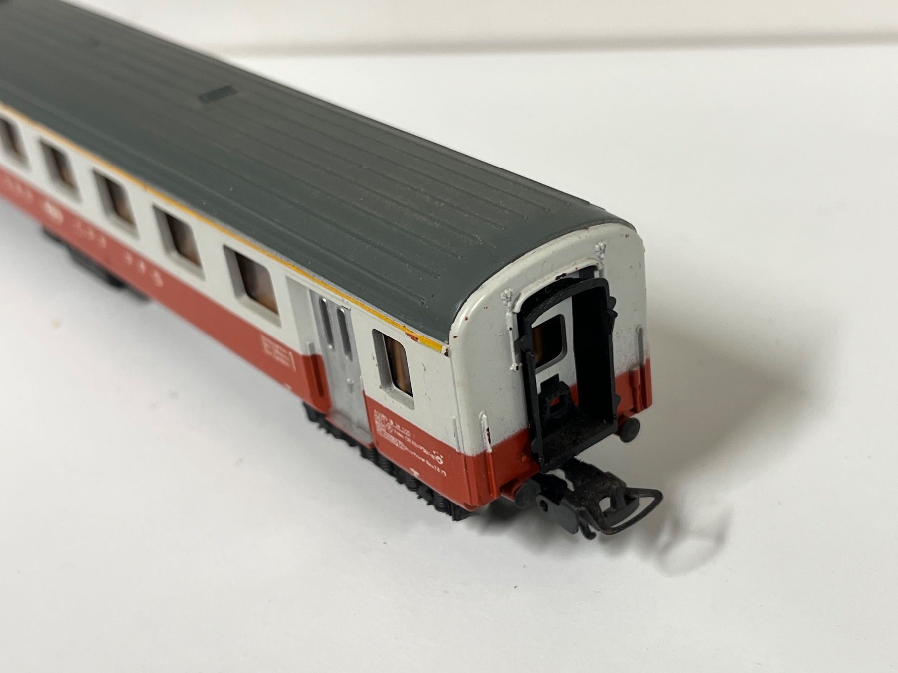 Lima Modelleisenbahnen: Lima SBB 1.Kl.  H0 DC – Gebraucht aus Neuenhof von ludovicco 3