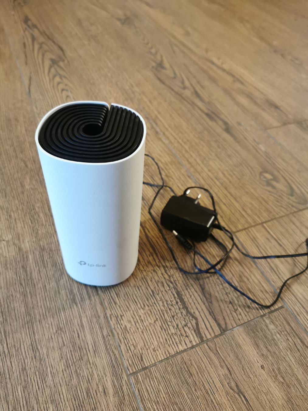 TP-Link Modems & Router: TP-Link Deco M4 Weiss guter Zustand – Gebraucht aus Gossau ZH von GDE19 1