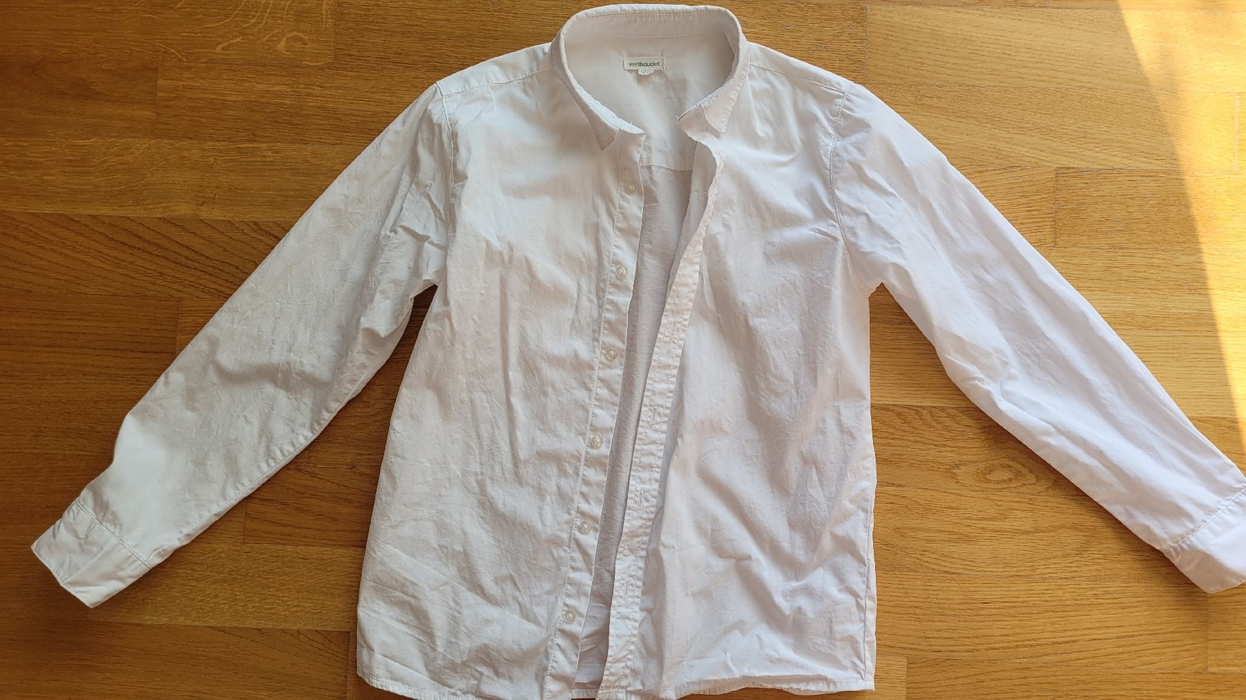 Chemises, T-shirts & Polos: Kinderhemd Vertbaudet gr. 152 – D'occasion à Winkel par Madziacz