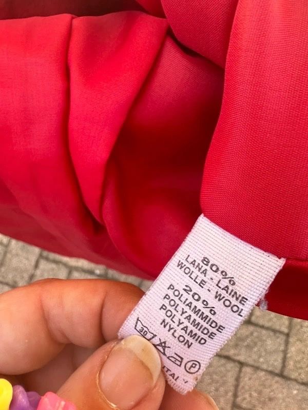 Giacche: Roter Vintage-Blazer 80 % Wolle – Usato da Coldrerio venduto da Theres2004 1