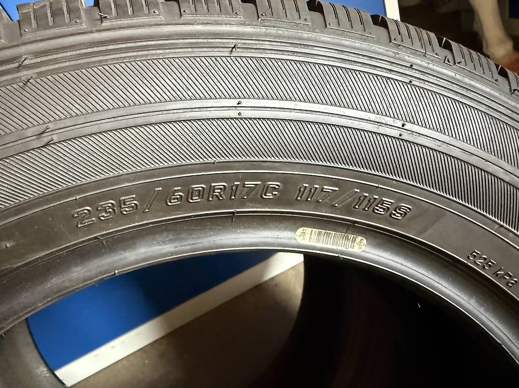 Pneus & Kompletträder: Reifen 235/60R17 – Gebraucht aus Wauwil von Patrol789