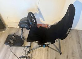 Gamer Sitz mit Lenkrad und Pedalen für Rennsimulation!