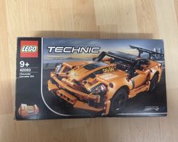 LEGO Technic Chevrolet Corvette ZR1 42093 teilzerlegt