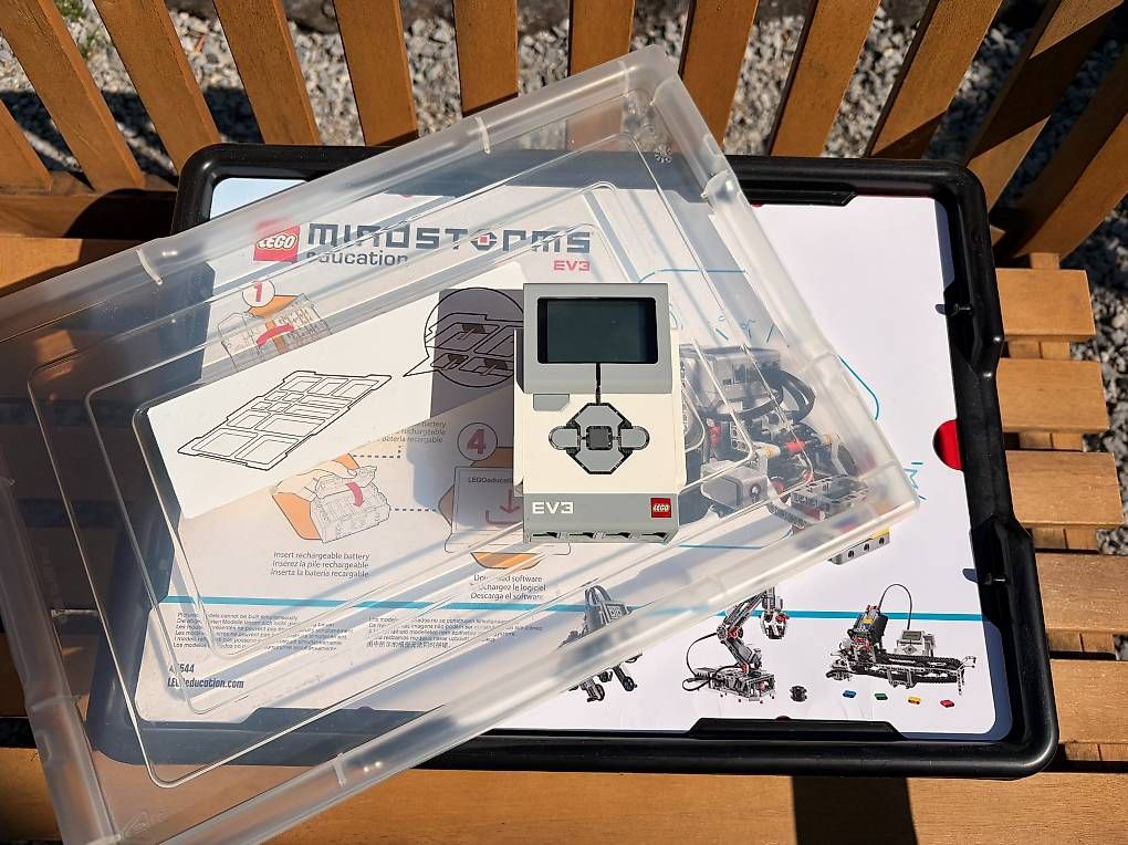 Jeux de construction: LEGO Mindstorms EV3 Education Set – D'occasion à Oberurnen par Uhauser