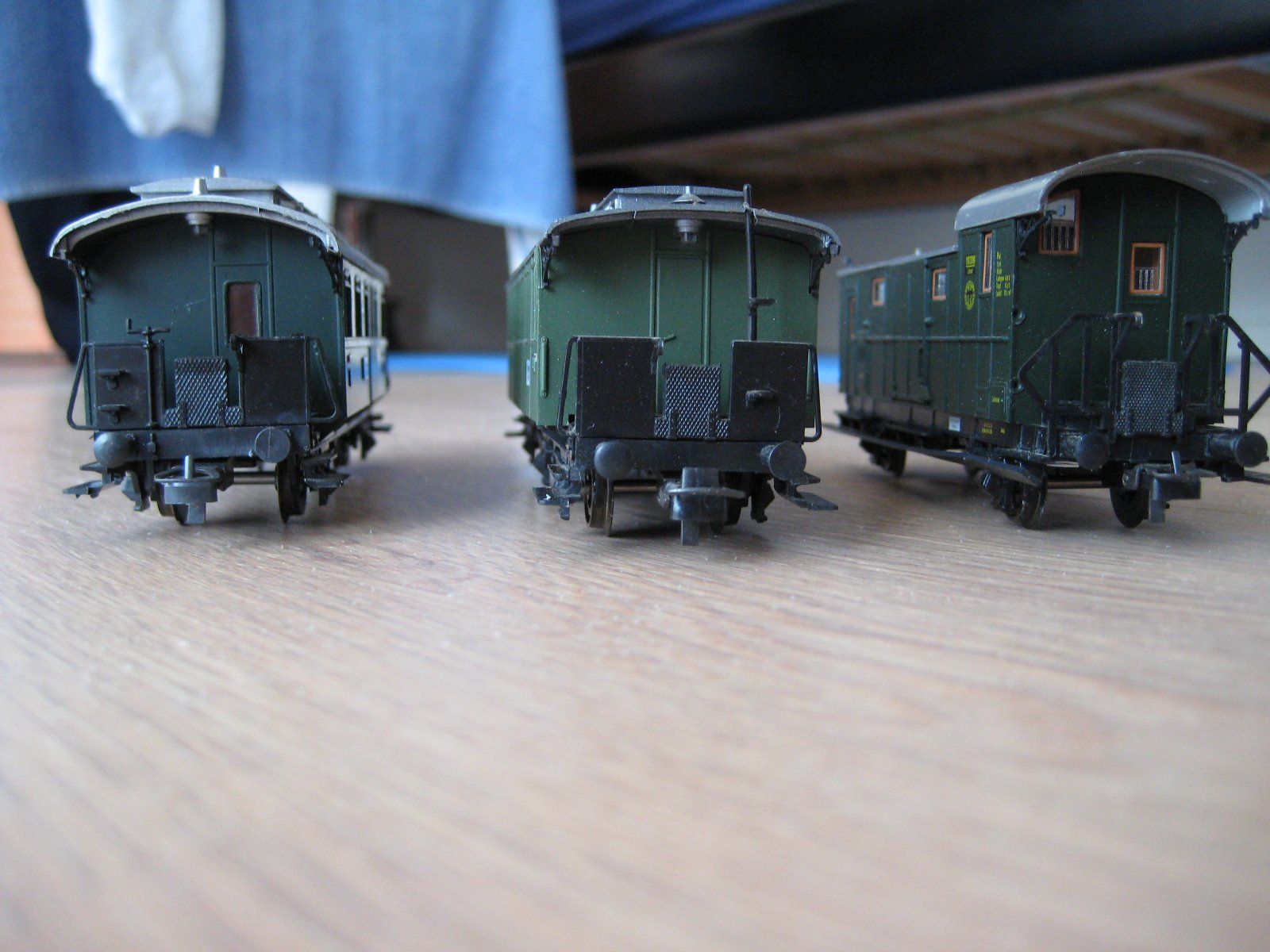 Modellini di ferrovie: 3 Stück Eisenbahnwagen – Usato da Langenthal venduto da Heiri56 7