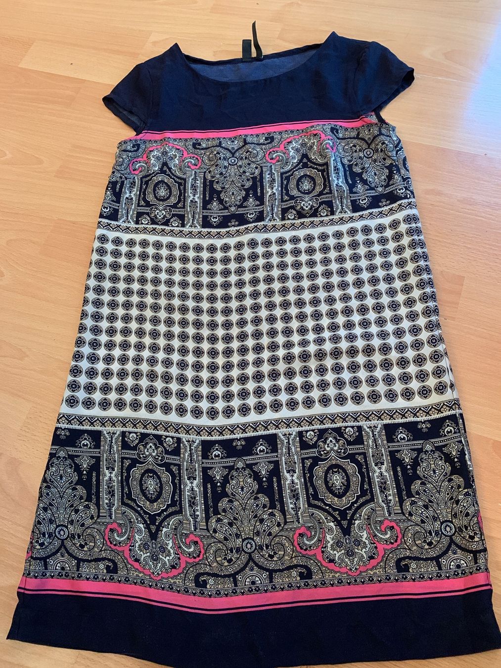 Mango Vestiti: Jolie robe d’été Mango taille xs – Usato da MEYRIN venduto da Gwendo10