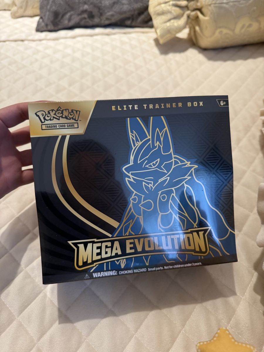 Pokémon Carte collezionabili: ETB Saled and limited pelusche!  – Nuovo e nell'imballaggio originale da Bellinzona venduto da val_8pn5 3