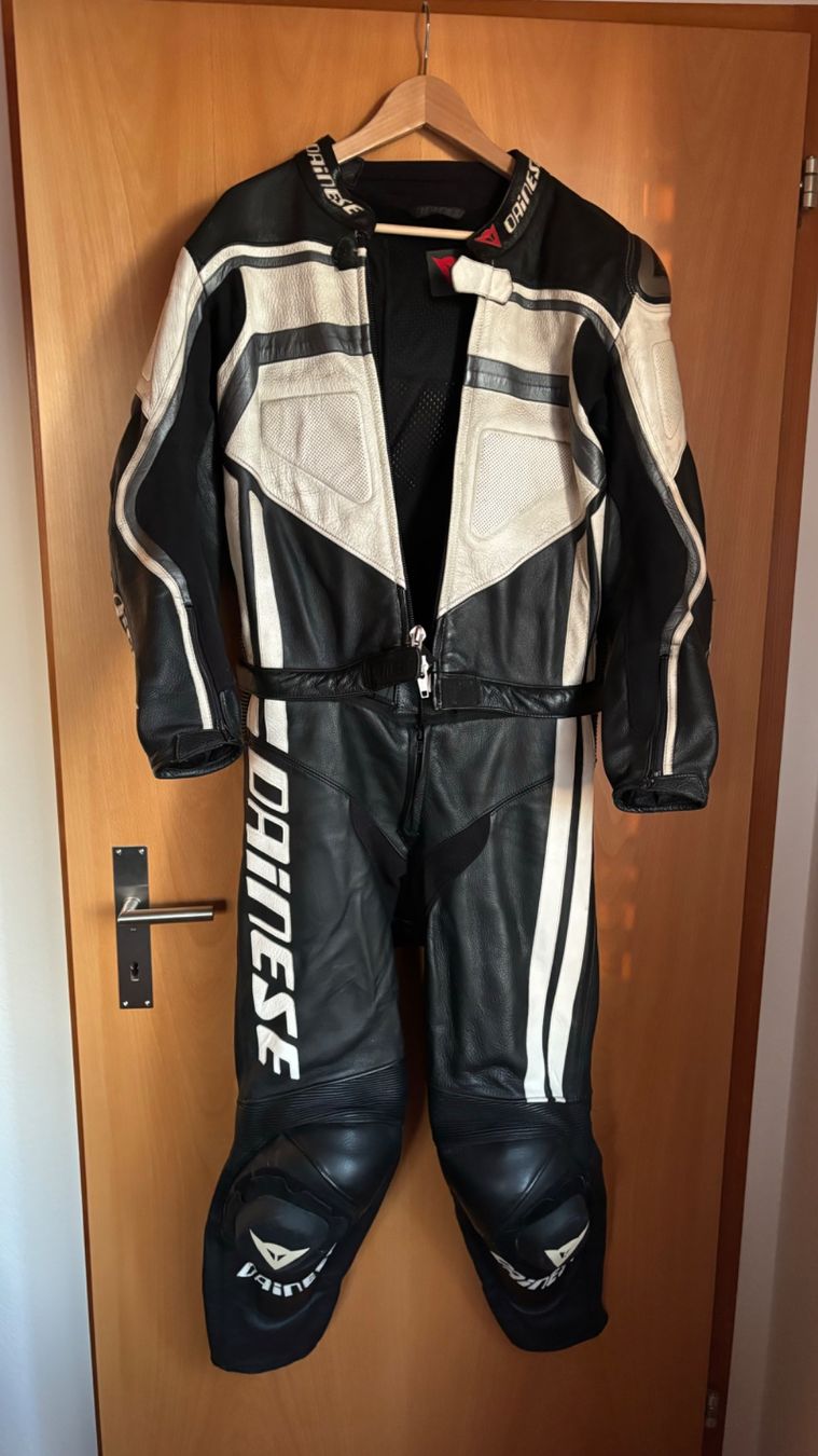 Dainese Completi: Dainese Lederkombi 2-Teiler Gr. 50 – Usato da Ossingen venduto da jst_z962