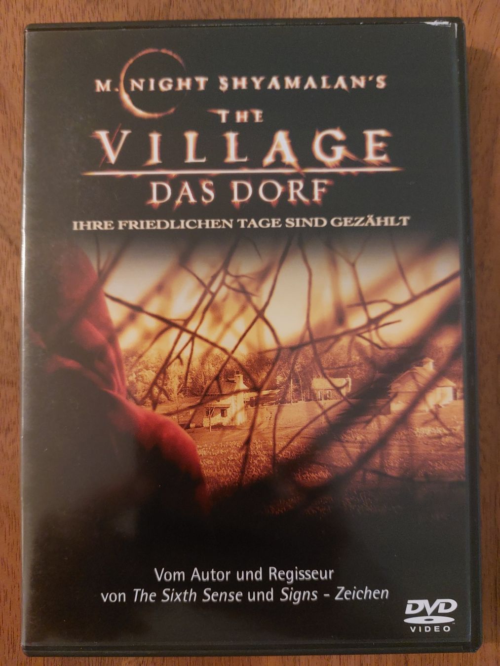 Tutti i DVDs: DVD - The Village Das Dorf – Usato da Rheinfelden venduto da FilmAuktion