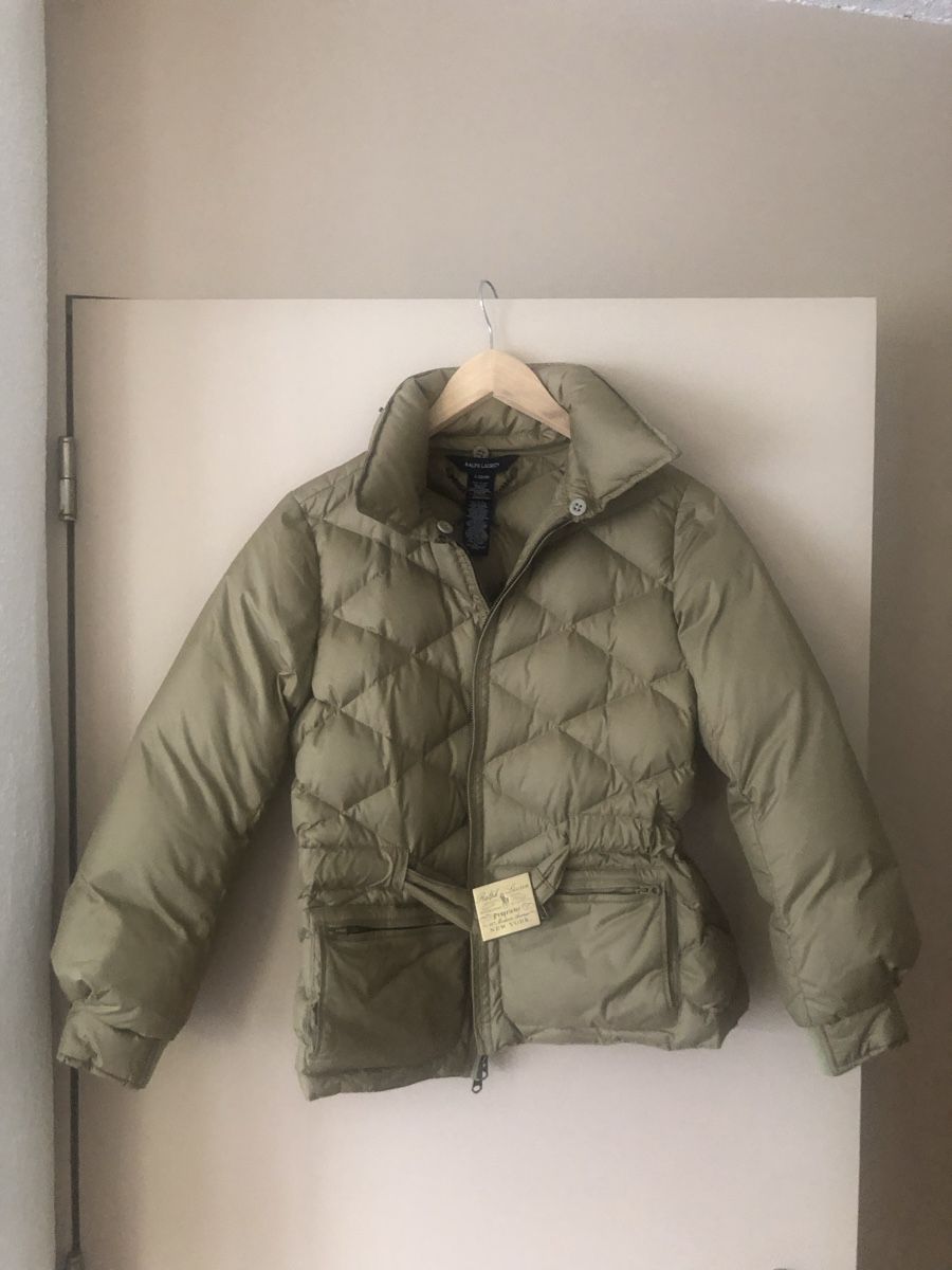 Ralph Lauren Giacche: Ralph Lauren winter jacket in size L suitable for a size M. – Usato da Freienwil venduto da Nompumelelo 1