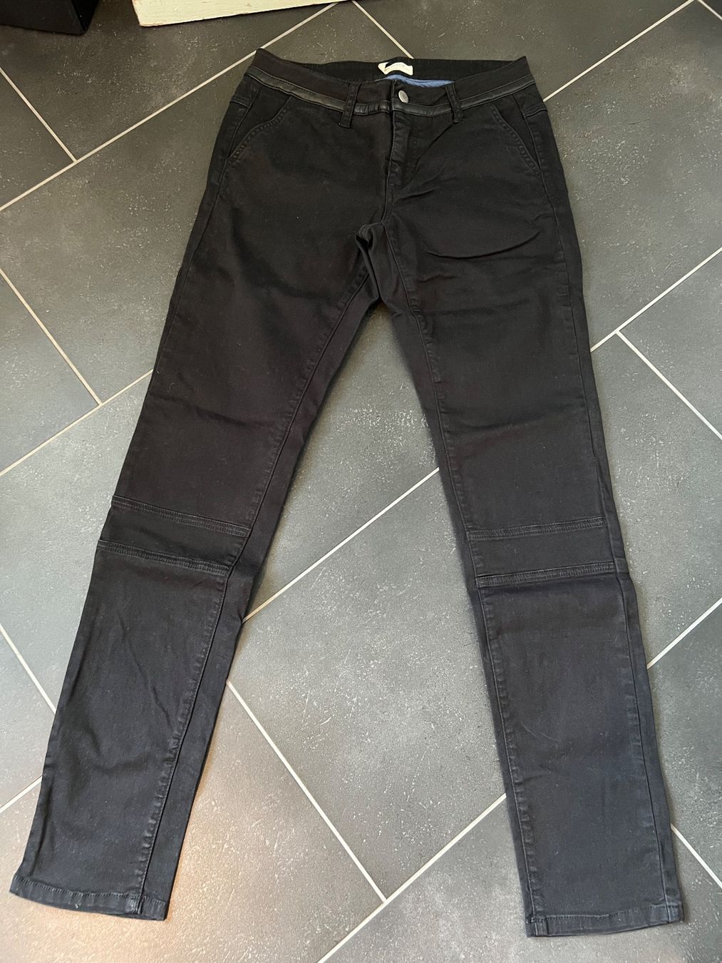 Jeans: Schwarze Denim Hunter Jeans – Nuovo (secondo la descrizione) da Inwil venduto da 27sonnenschein
