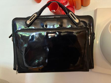 Freche abbi Laptop Tasche in Lackleder Schwarz