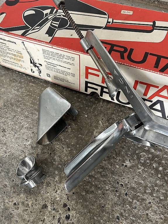 Elettrodomestici da cucina: Früchte-Entsteiner – Usato da Brugg AG venduto da FlowerStreet 3