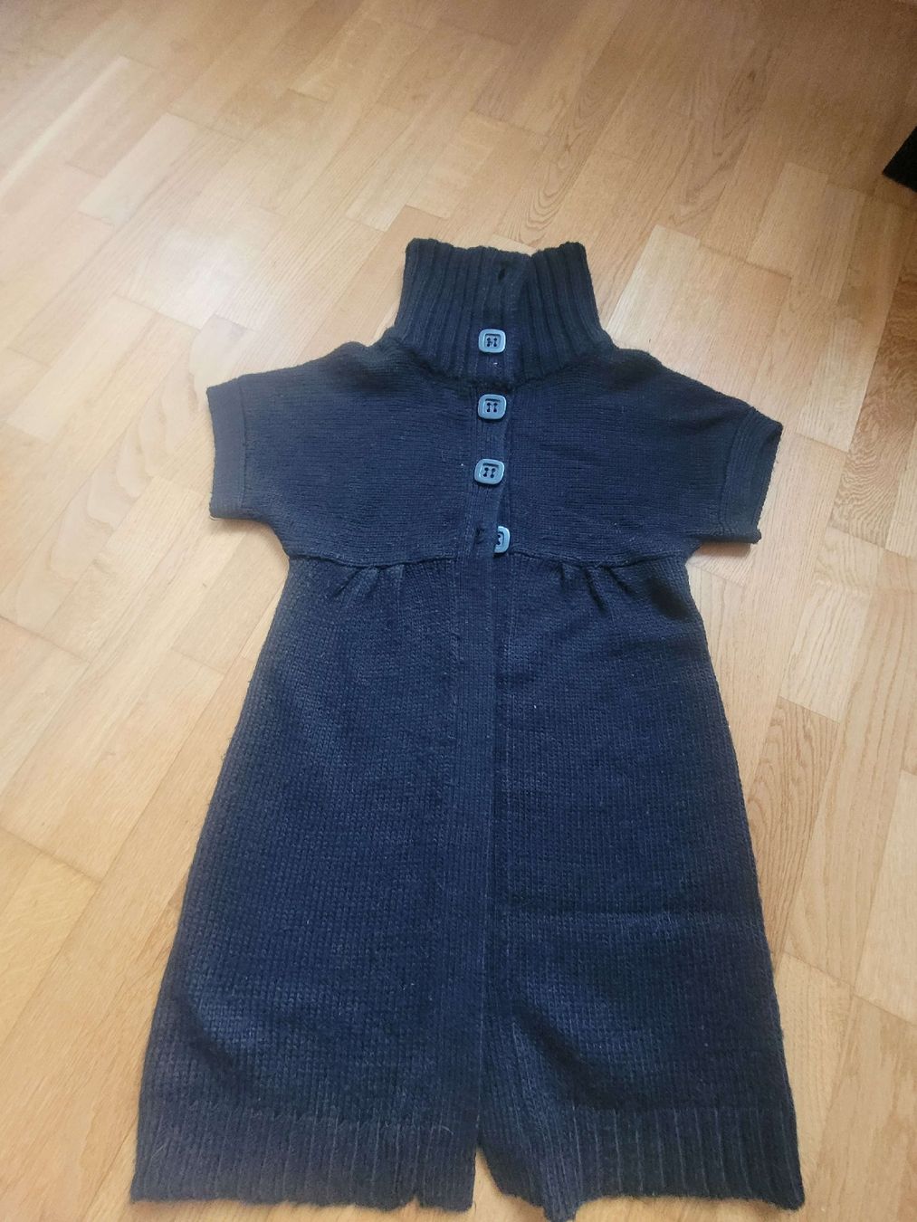 Jacken: Warme Strickjacke mit Knöpfen, dunkelblau, Grösse M – Gebraucht aus Thun von Vesna27 1