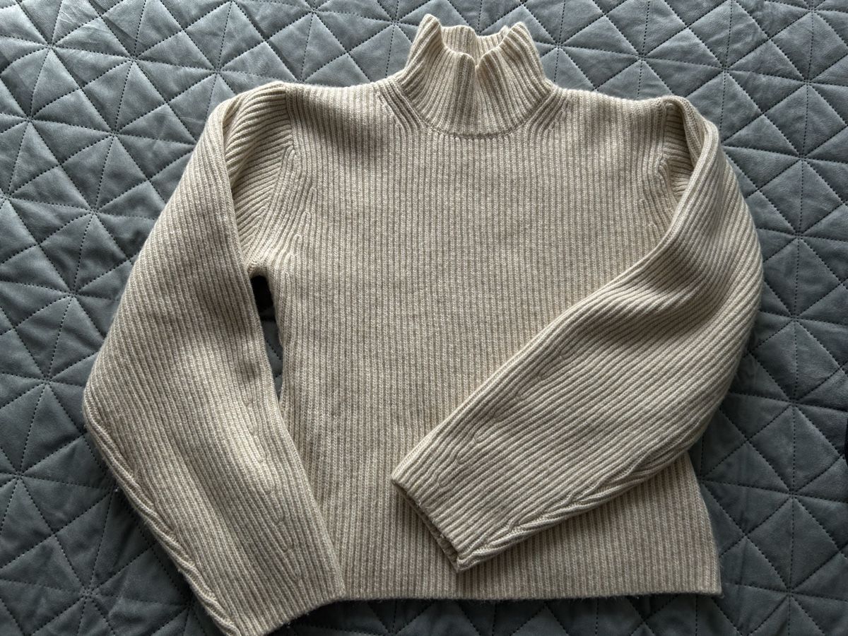 H&M Pulls & Sweat-shirts: H&M beige dickes  Pullover – Neuf (Voir description) à St. Gallen par nakicoki