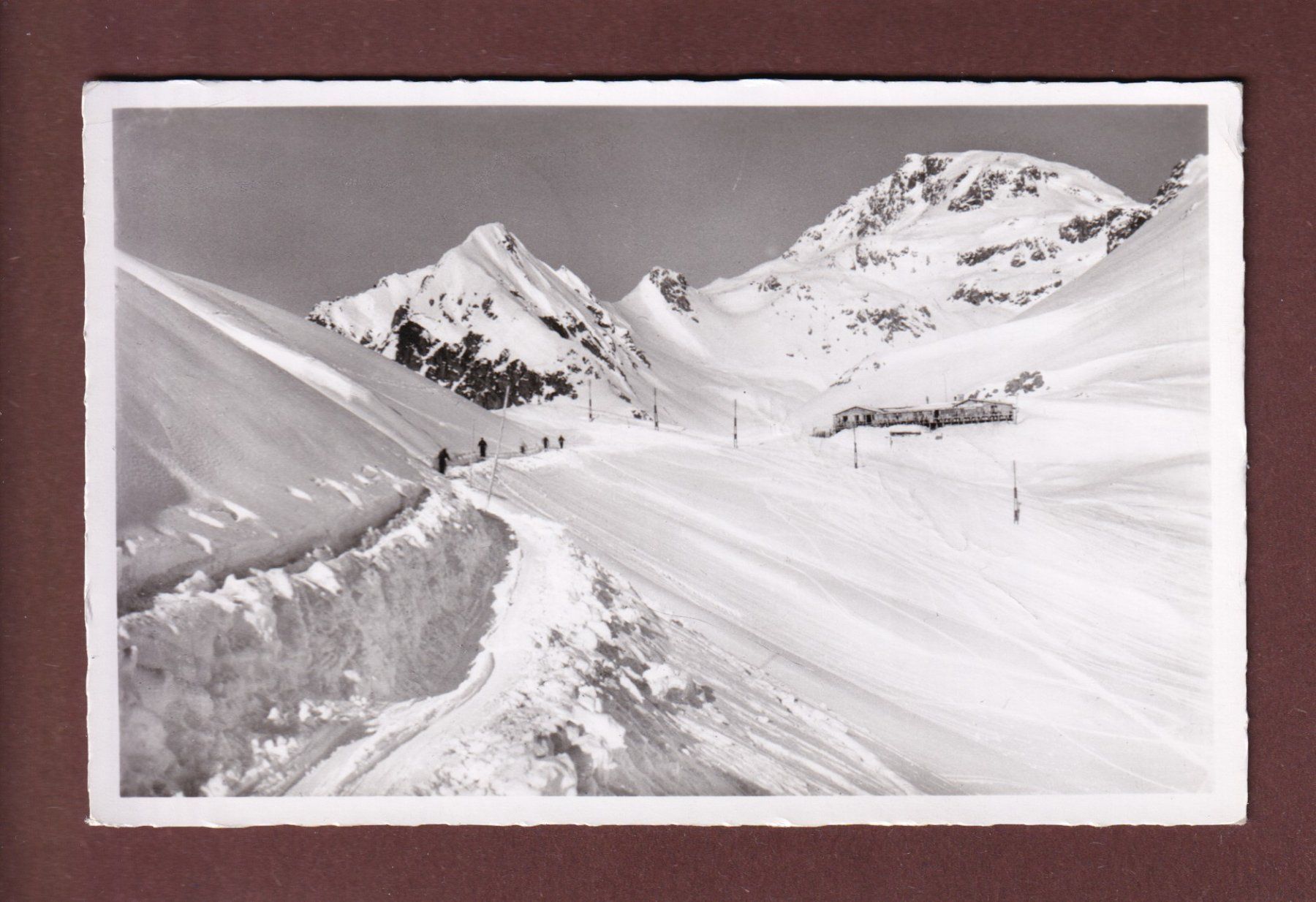 Ansichtskarten: Berghaus STRELAPASS - 1957 – Gebraucht aus Pully von nicecards-shop