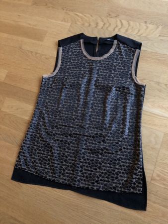 Tolles Top von BOSS, Gr. 38, WIE NEU!