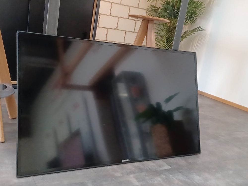 Samsung LFD Display ME46C 46 Zoll, Public Display (Gebraucht) in ...