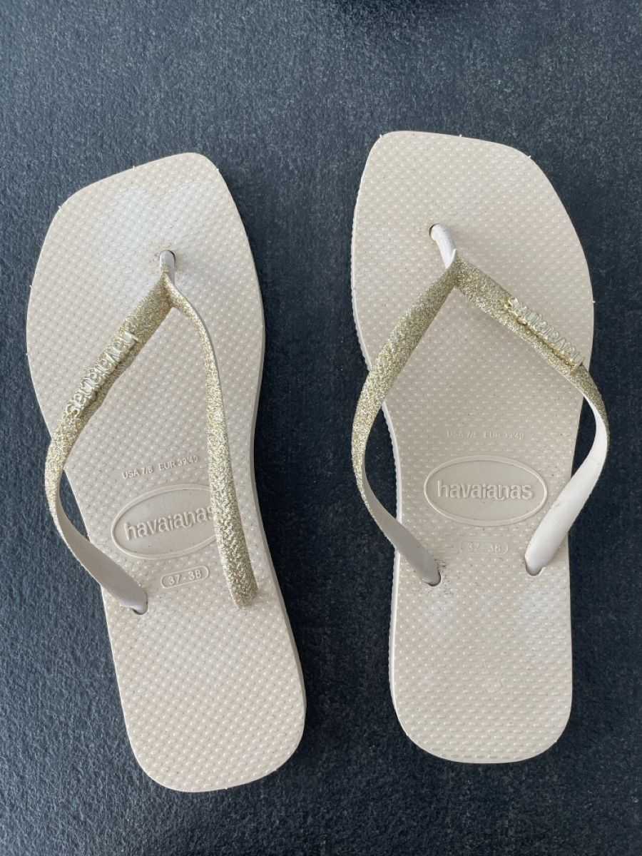 Havaianas Scarpe da donna: Neuwertige Hawaianas 39 – Nuovo (secondo la descrizione) da Herrliberg venduto da spunggi