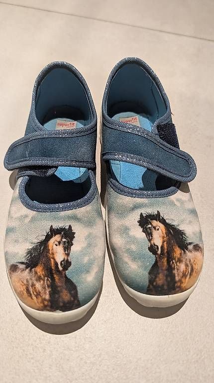 Superfit Schuhe für Mädchen: Hausschuh superfit 31 – Gebraucht aus Zürich von man_rwk7