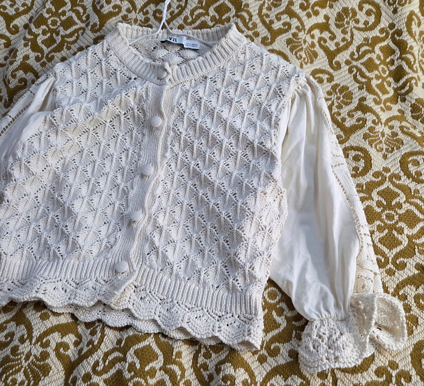 Zara Maglioni & Felpe: Zara-Oberteil – Usato da Leissigen venduto da ali_k9v8