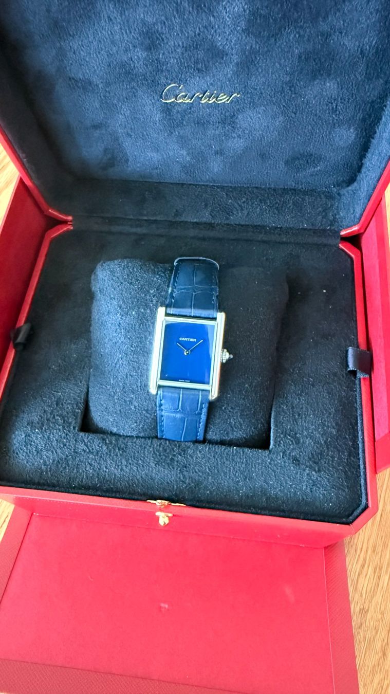 Cartier Uhren: Cartier Tank Must WSTA0055 Blue Dial – Gebraucht aus Biel/Bienne von Buhl3 8