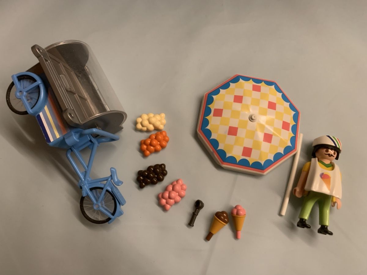 Playmobil Giocattoli: Playmobil Eisverkäufer – Usato da Biberist venduto da coffee13 1
