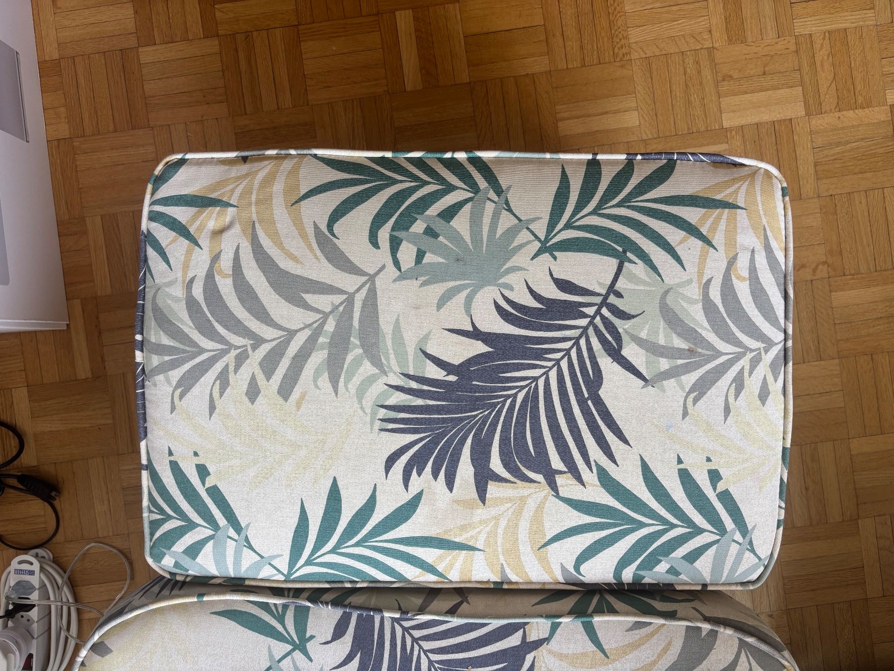 Ikea Poltrone: Ikea Arm Chair – Usato da Genève venduto da dcl_7j5w 3