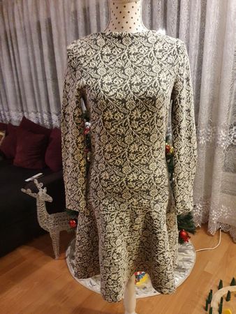 Kleid Zara aus Wolle, gr.M