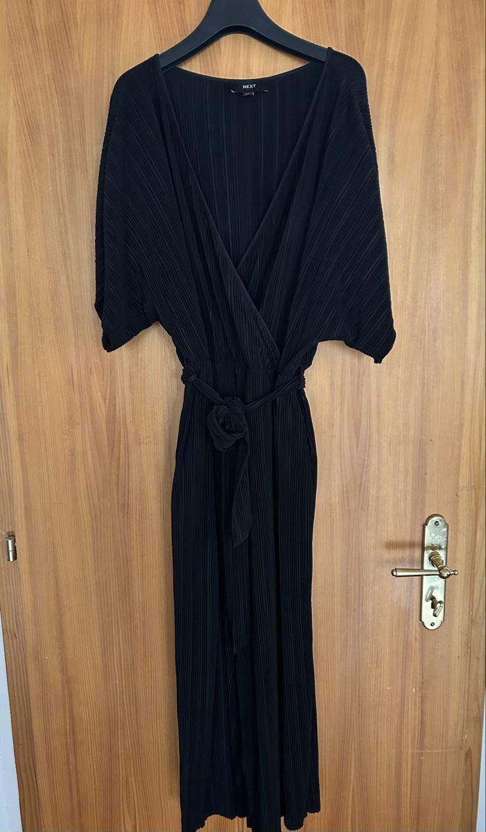 Next Tute: Jumpsuit Plissse von Next in Gr.44 – Usato da chur venduto da corazon710