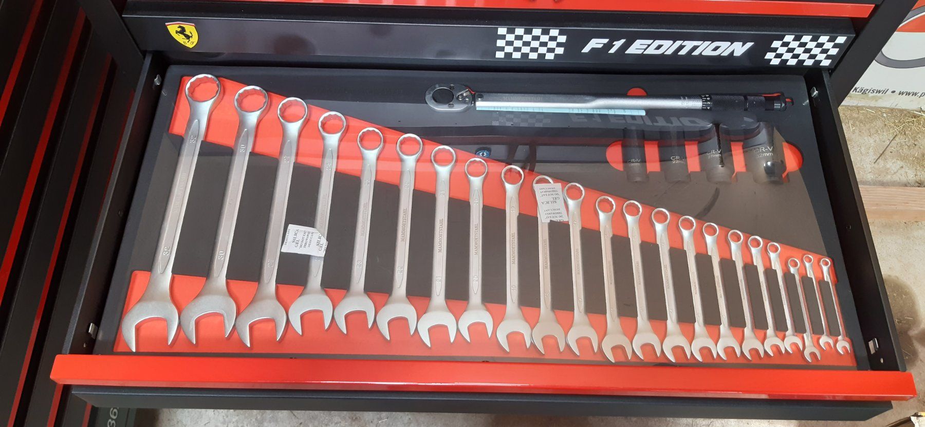 Banconi: Werkzeugwagen F1 Edition – Nuovo e nell'imballaggio originale da Obernau venduto da Maesi24 7