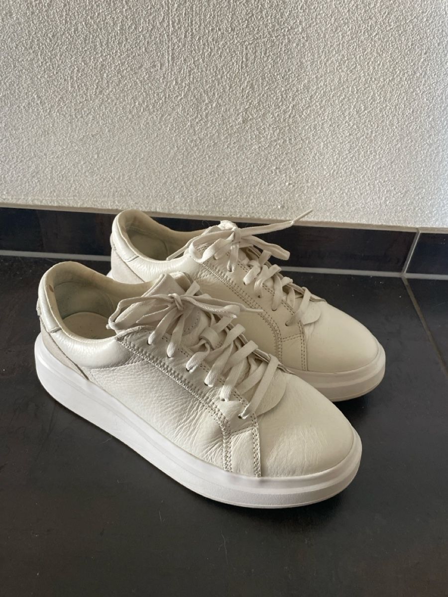Ugg Damenschuhe: UGG Scape Lace Sneaker – Gebraucht aus Oberuzwil von tas_fm7s 5