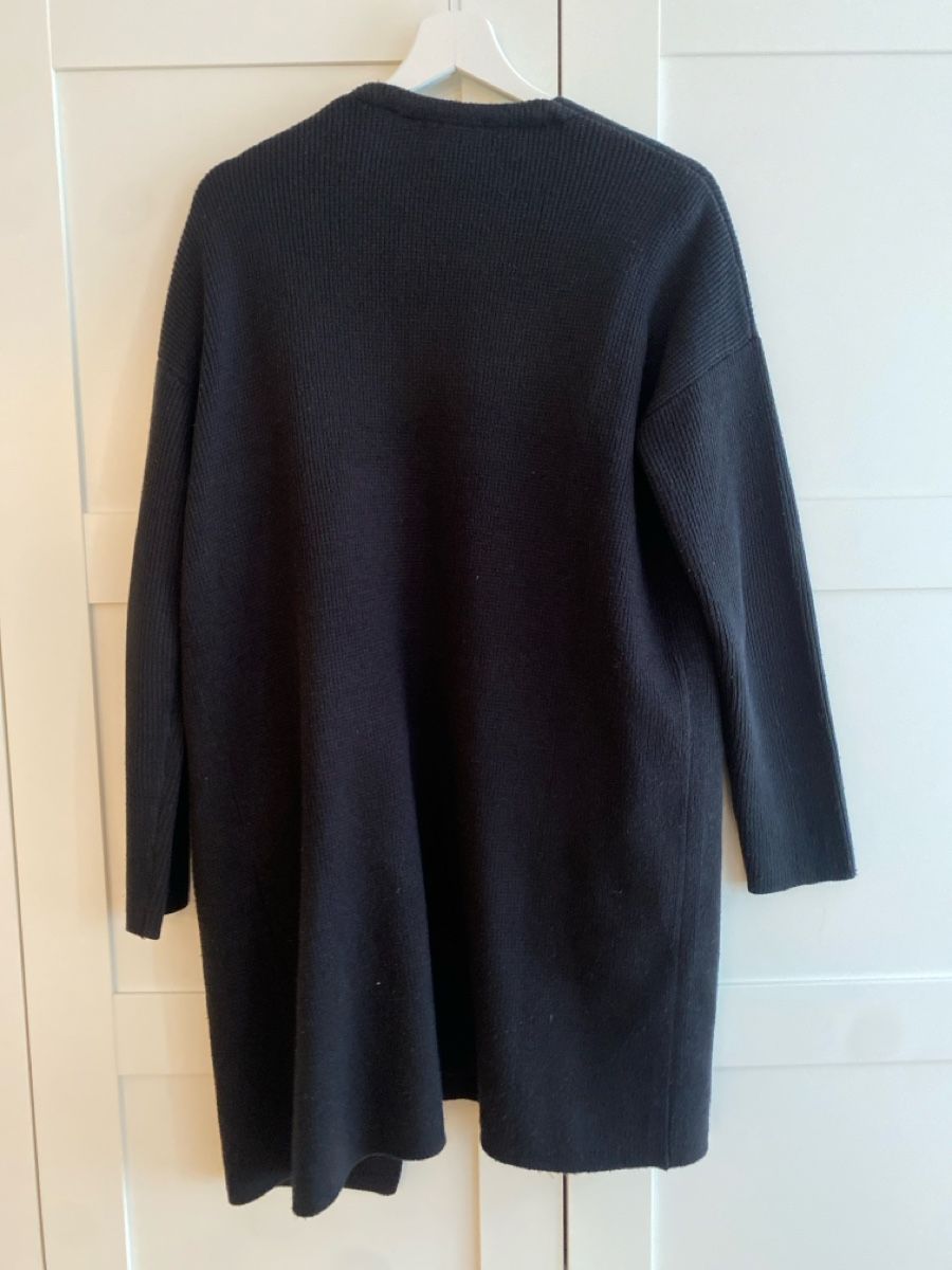 Jacken: Schwarze lange Strickjacke in Grösse S – Gebraucht aus Burgdorf von allesolivia 1