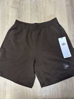 Alo Yoga Shorts Braun Gr. S