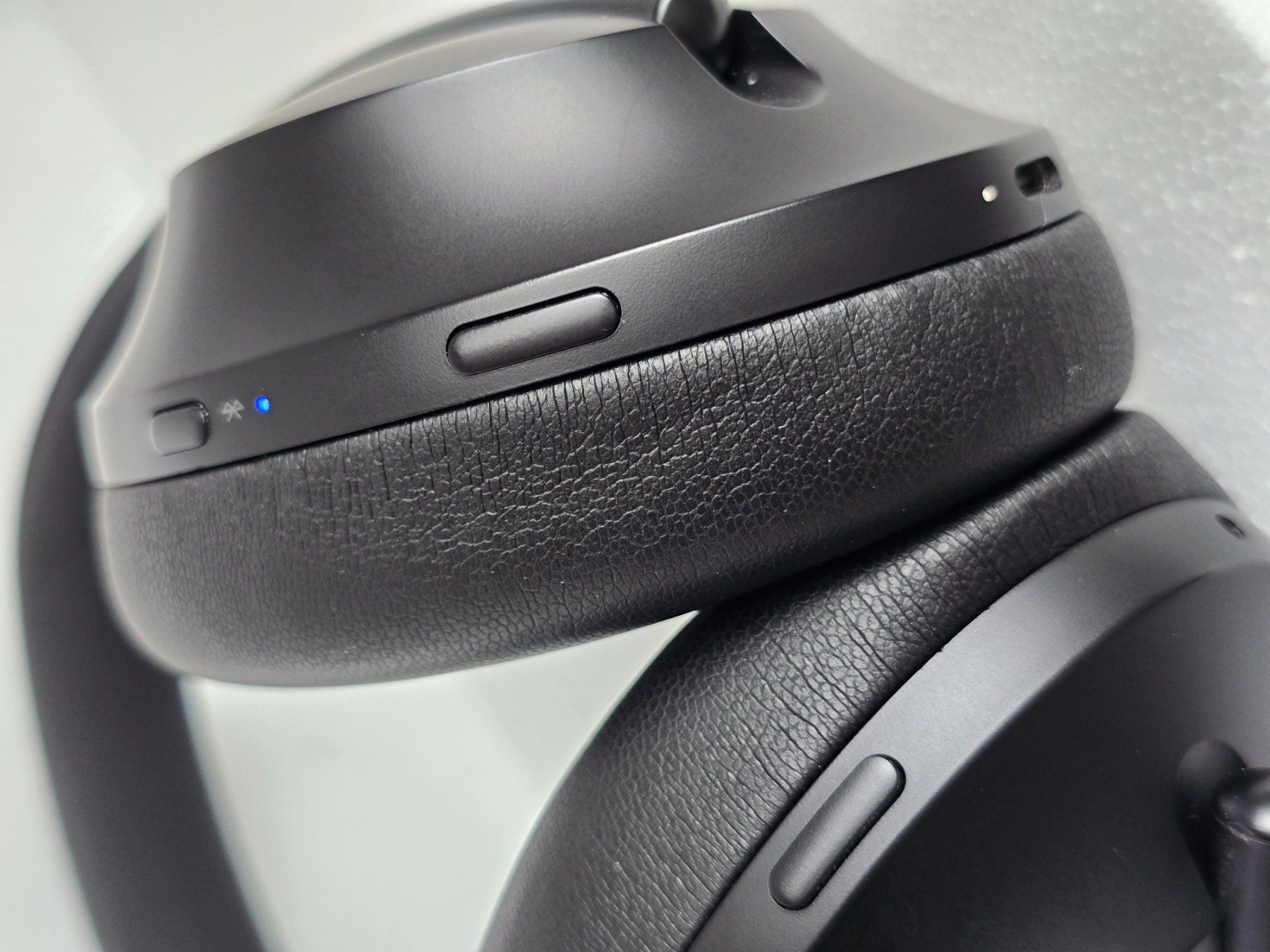 Bose Cuffie: Wie NEU /Bose Noise Cancelling 700 – Usato da Liestal venduto da Berr 1