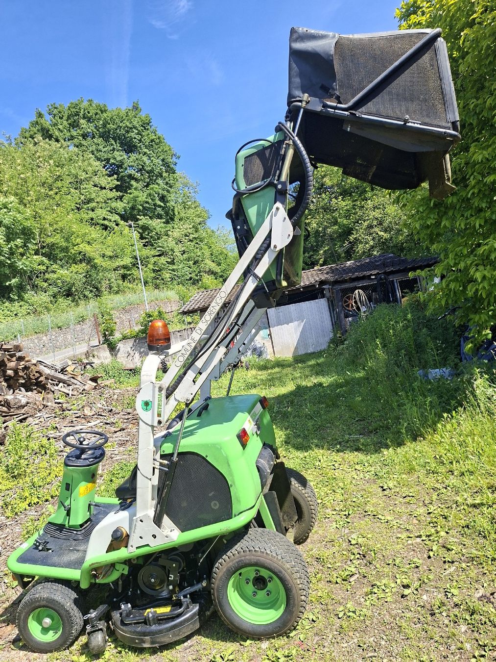 Rasenmäher: Rasentraktor Etesia Hydro 124 D – Gebraucht aus Comano von agr_tyf8 4