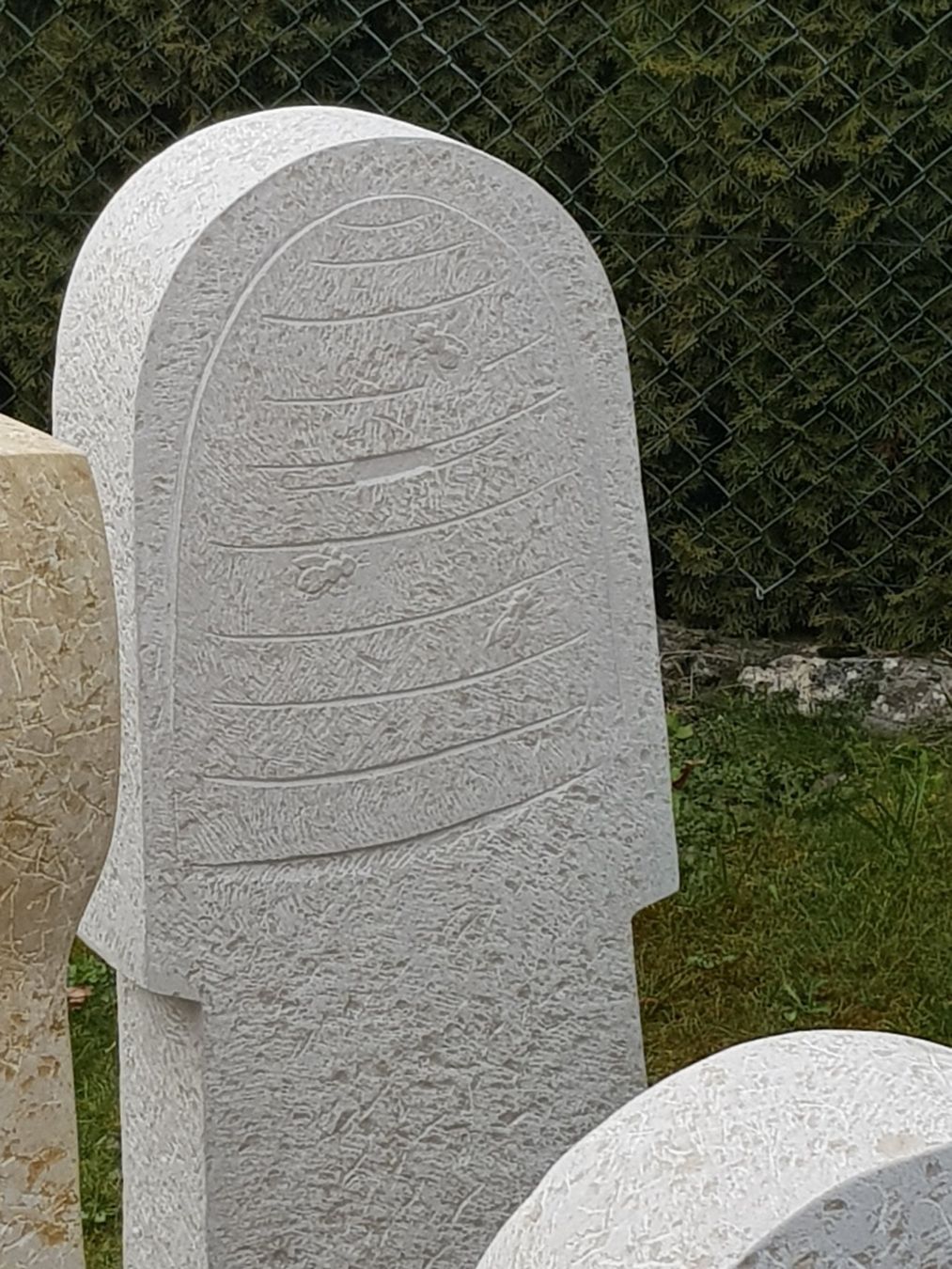 Sculture & Statue: Grabstein für Imker – Usato da Ehrendingen venduto da Amigo5 1