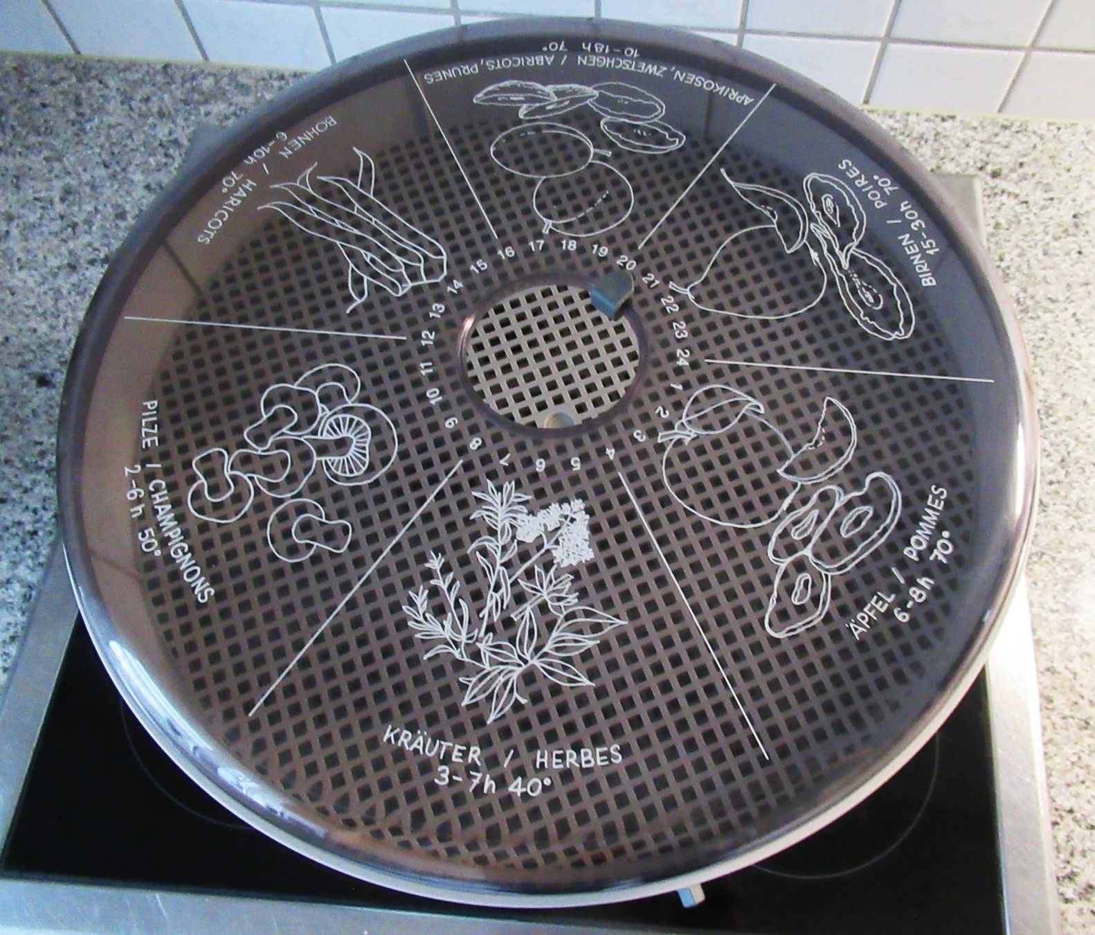 Stöckli Elettrodomestici da cucina: DÖRREX VON STÖCKLI MIT 3 SIEBEN – Usato da Ostermundigen venduto da Finnflower 3