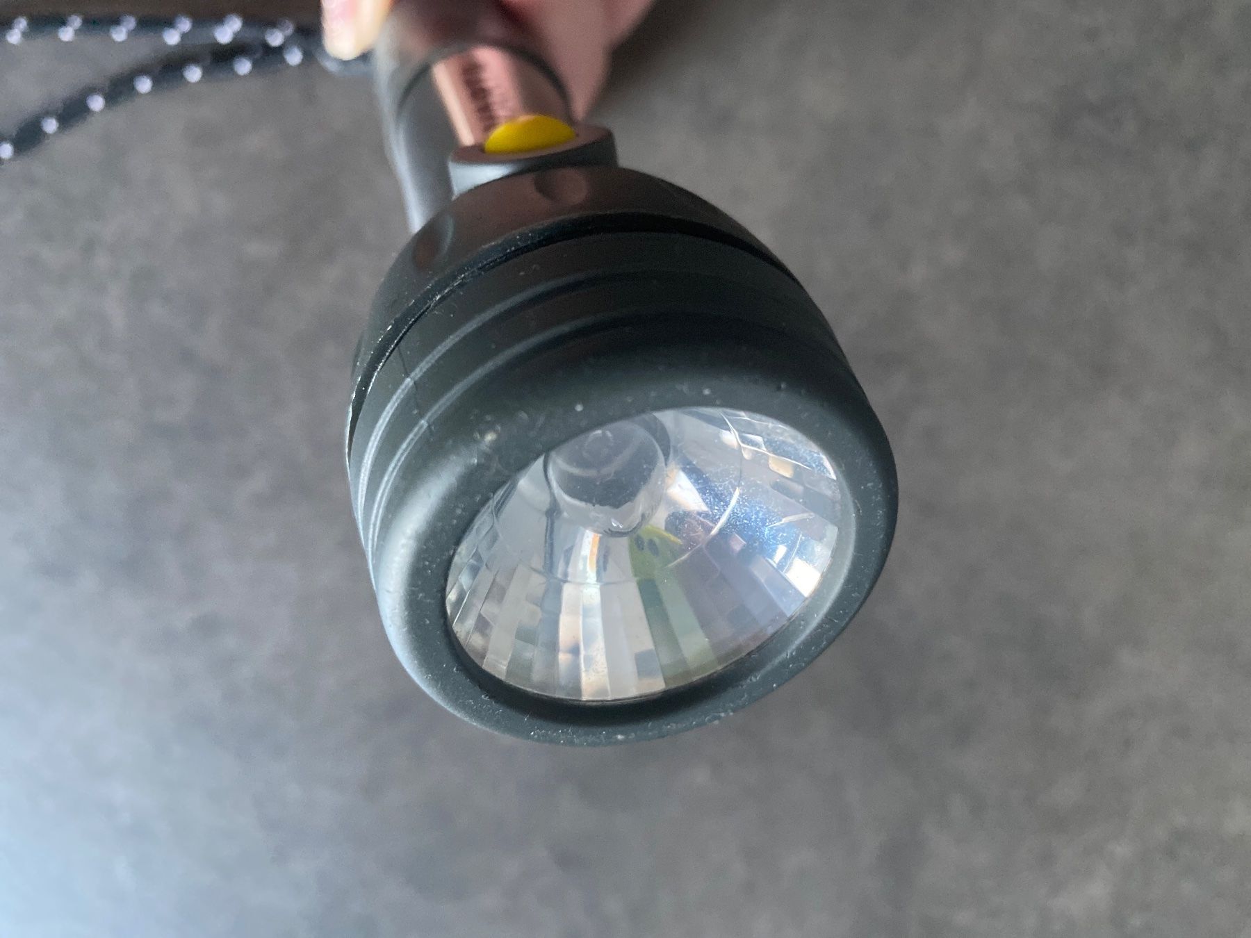 Lampade: Varta Lampe de poche – Usato da Delémont venduto da Ma_LoU.01 1