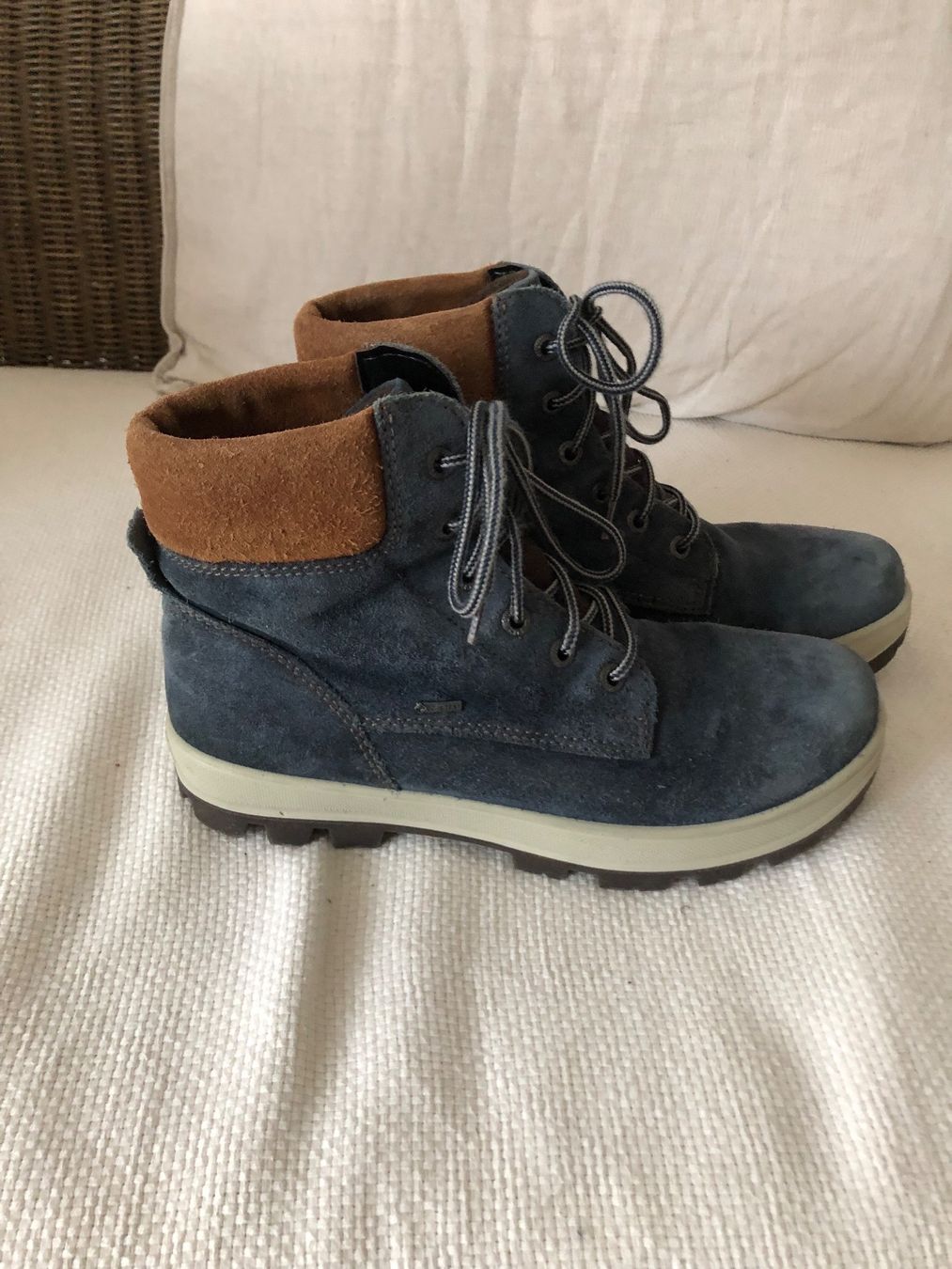 Superfit Scarpe per ragazzi: Superfit Gr 40 Goretex Boots neuwertig – Usato da Männedorf venduto da Larimar4 1