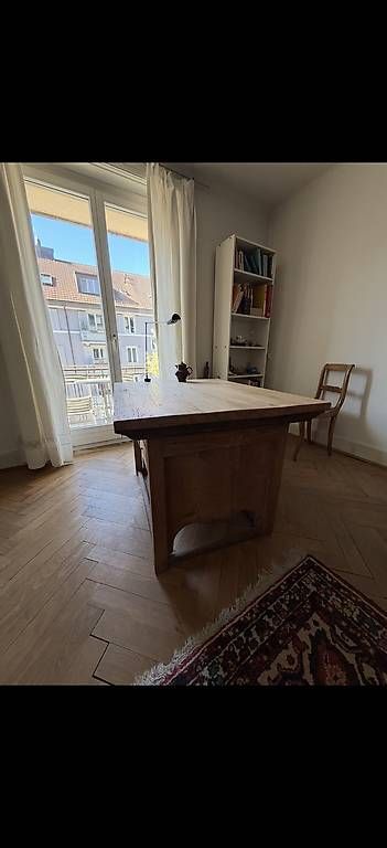 Bureaux: Holz Bürotisch – D'occasion à Rickenbach Sulz par and_5wjk 1