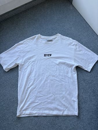 White Tshirt