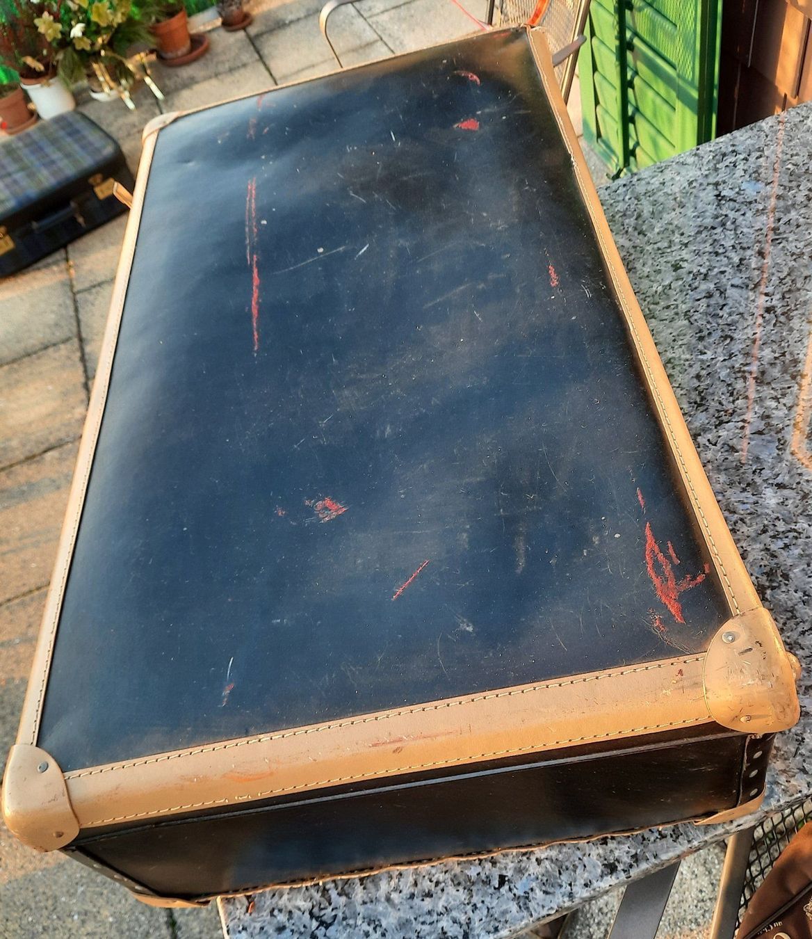 Reisekoffer: antiker Koffer, Leder, 80x46x23 – Gebraucht aus Herrliberg von AlexandraBopp 1