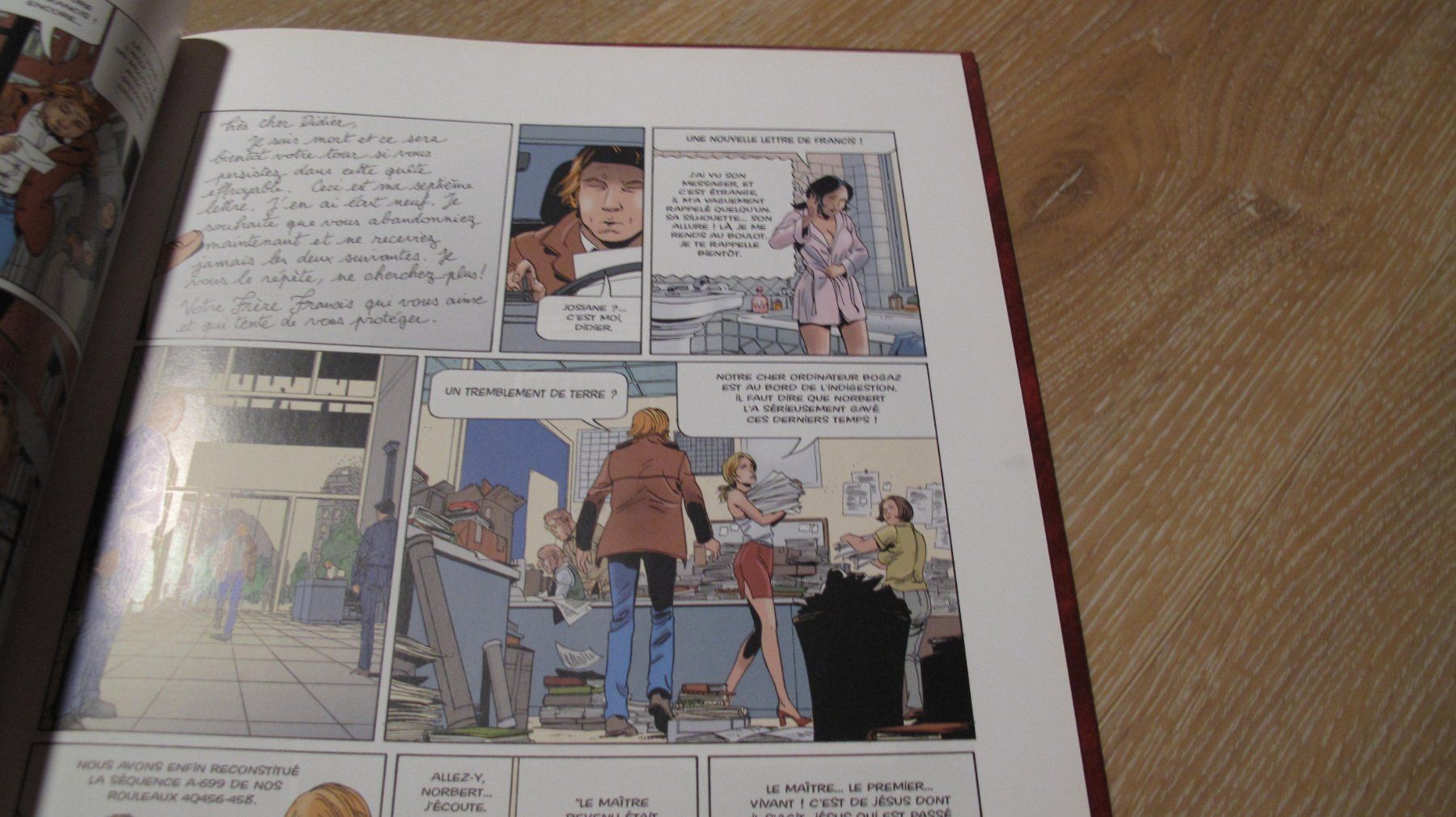 Fumetti: Le triangle secret - Tome 4 – Usato da Berg TG venduto da Volker-Kampfgarten 3