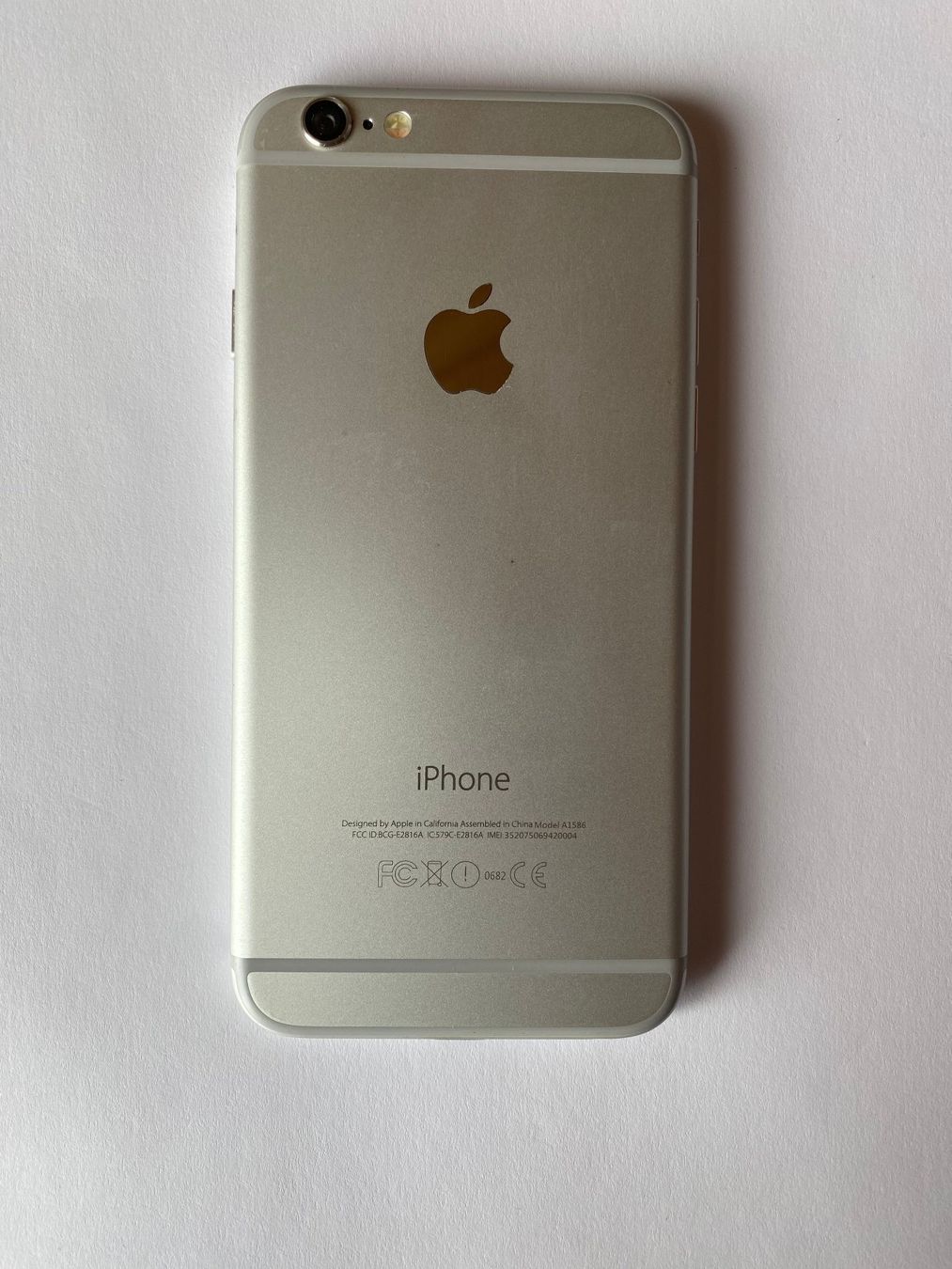 Apple Telefoni cellulari / Smartphones: Apple iPhone 6 / 64GB / Silber – Usato da Ottikon venduto da Life3 1
