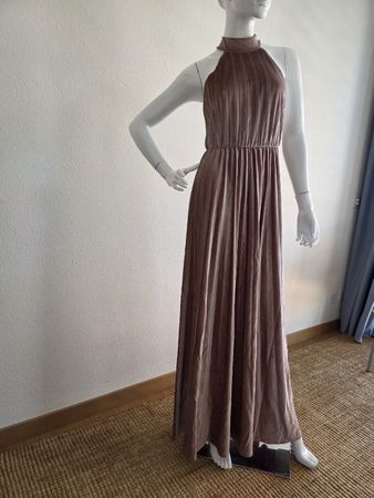 Abito lungo elegante color rosa cipria