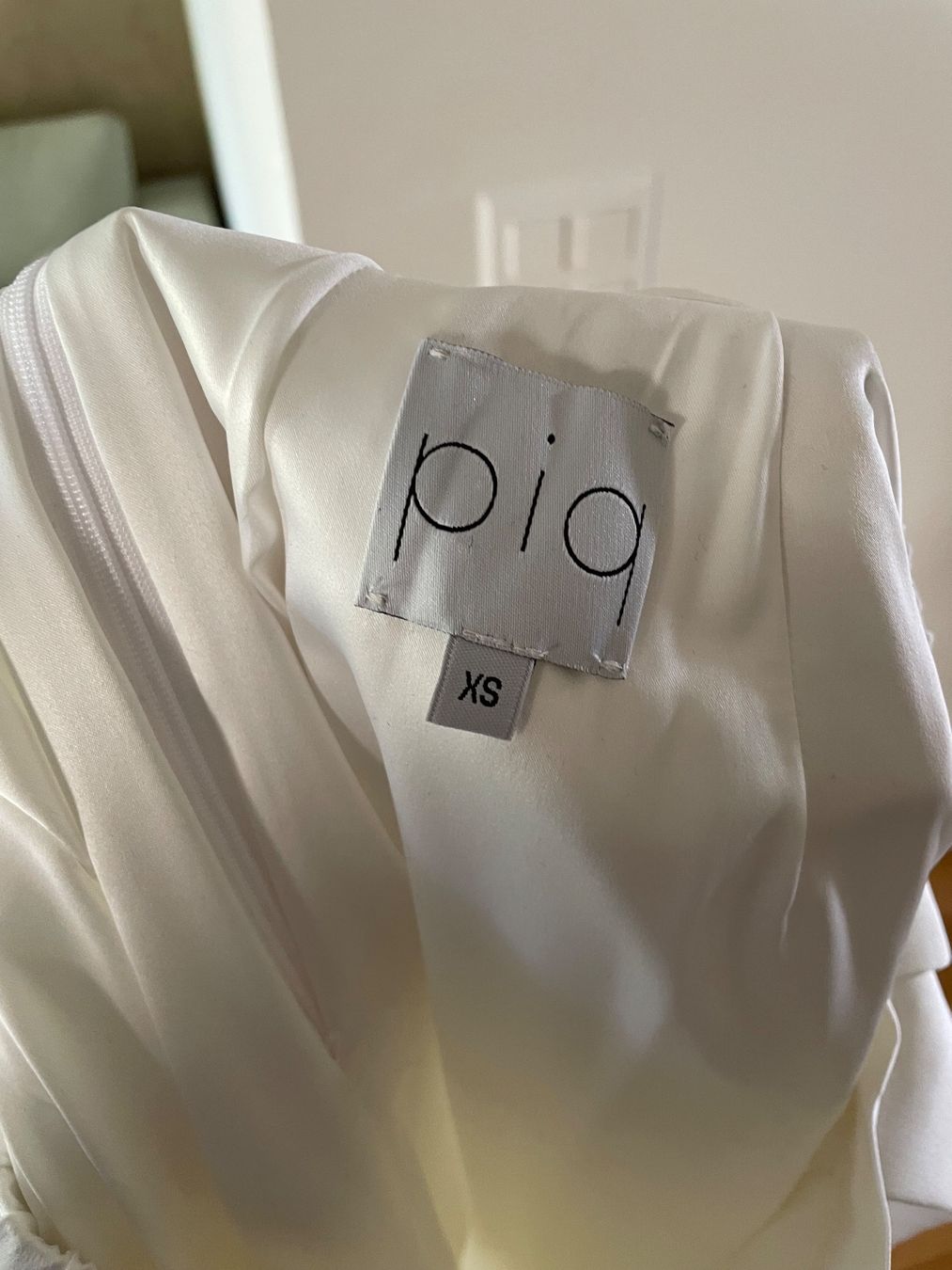 Piqyourdress Jupes: Schöner Hochzeitsrock von Piq – D'occasion à Winterthur par Jessica______ 1